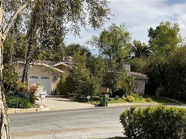 18310 Karen Dr, Tarzana, CA 91356