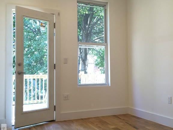 3rd image of 120 Essex St #1STFL