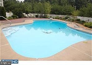 4th image of 1 Mallard Dr