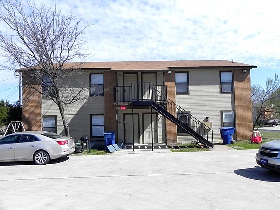 2nd image of 205 South Dr APT A