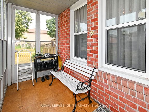 3rd image of 33 Valley Centre Dr
