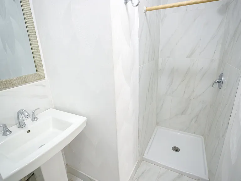 3228 Argonne Ave — Photo 11