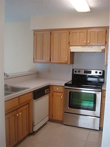 1st image of 802 Wildwood Ln
