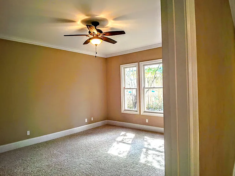 1830 Ashley Hall Way — Photo 20