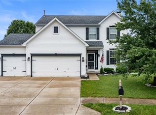 1125 Berrywood Dr, Greenwood, IN 46143