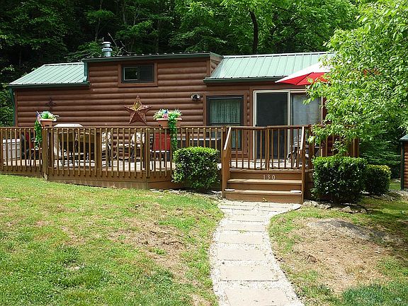 3rd image of 130 Hideaway Park Trl