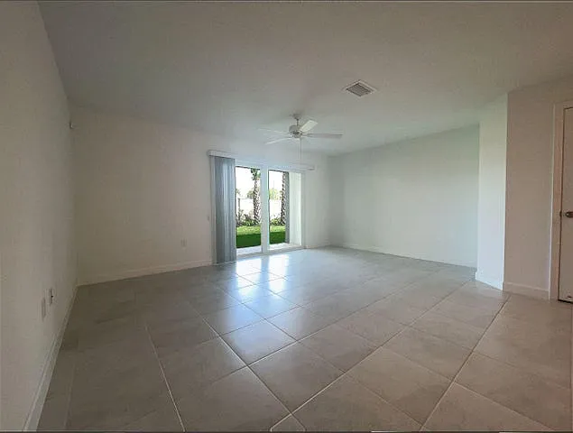 3 bed, 1568 sqft, $2,950 — Photo 4