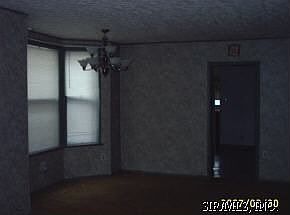3rd image of 2321 Edison Ave