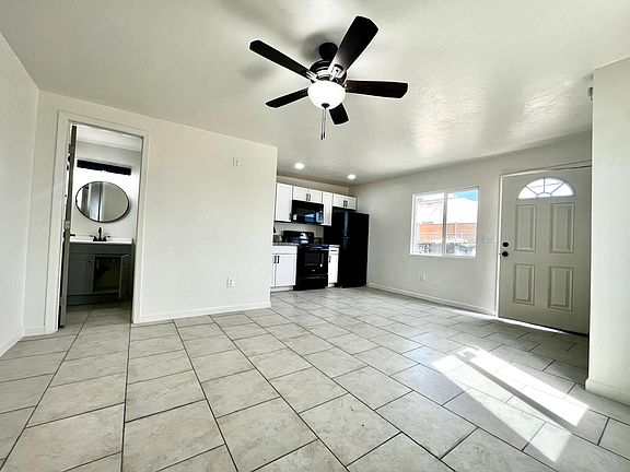 2nd image of 12 W Pennsylvania Dr Unit 1