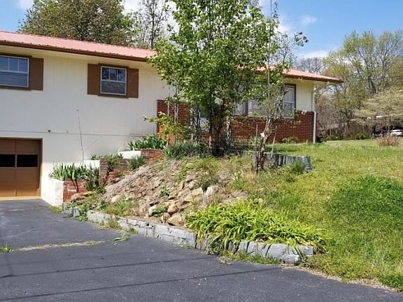 2nd image of 10 Bobbie Ave