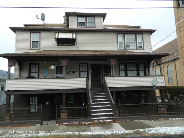 212 Smith St, Dunmore, PA 18512