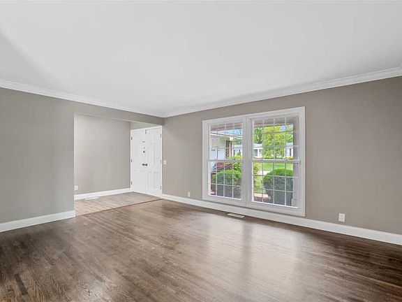 2nd image of 4085 Highwillow Dr