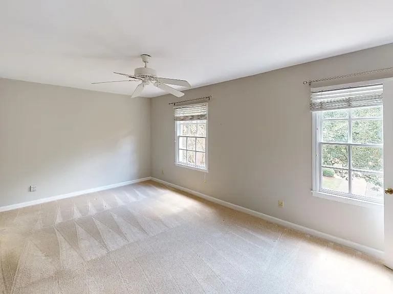 6619 Bunker Hill Cir — Photo 11