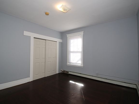 5th image of 146 Gilbert Ave Floor 2