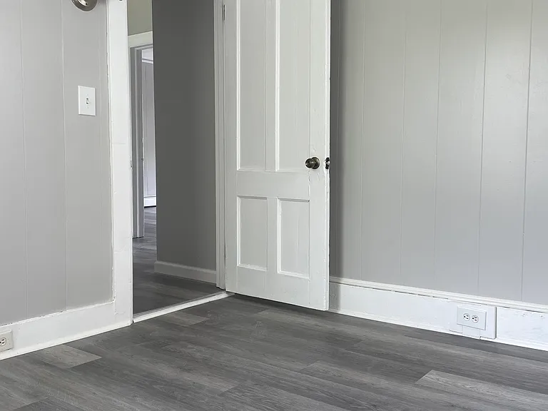 86 West St — Photo 4