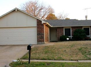 6604 Greenspring Dr, Arlington, TX 76016