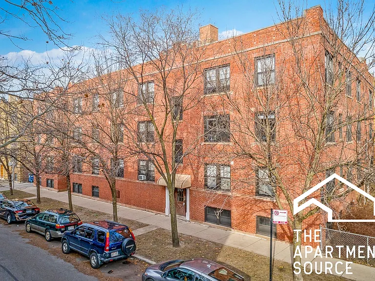 2612 W Gunnison St #2R — Photo 8