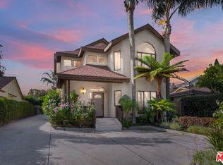15008 Greenleaf St, Sherman Oaks, CA 91403