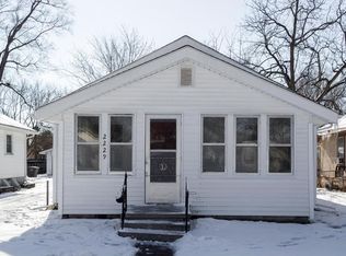 2229 E Grand Ave, Des Moines, IA 50317