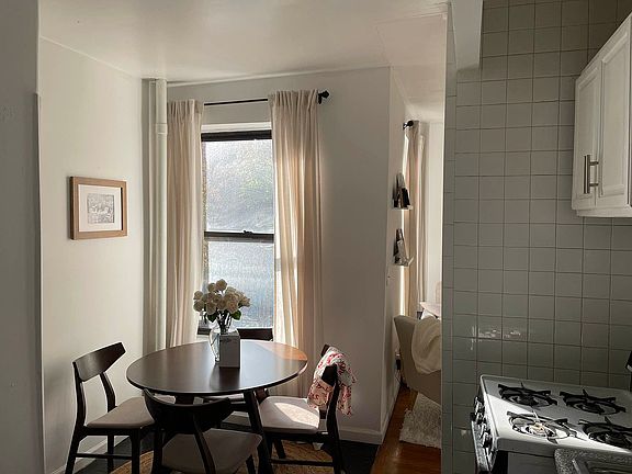 2nd image of 302 Mott St APT 12