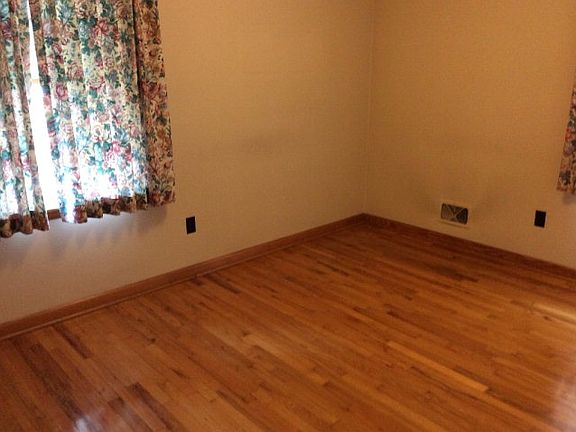 4th image of 741 Dixiana Dr