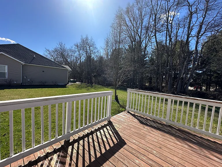 716 Yorkshire Dr — Photo 31