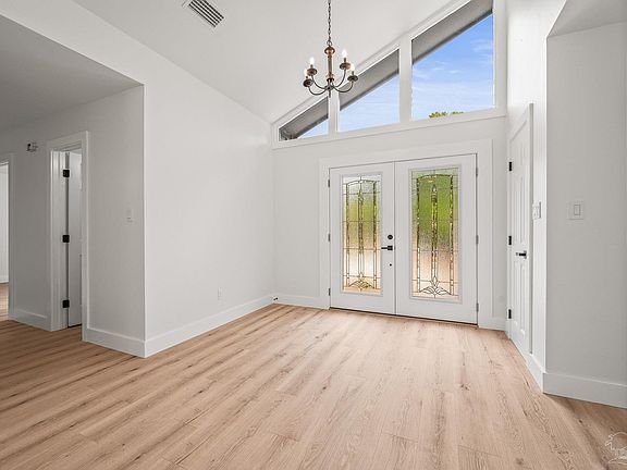 4th image of 9177 Woodrun Pl