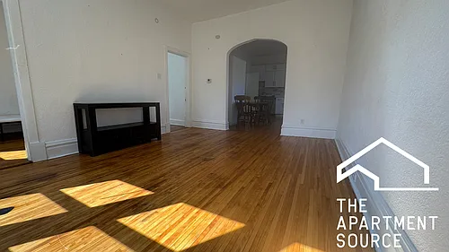 2049 N Bingham St #2F Photo 1