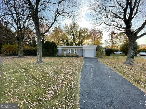 116 Ladomus Ave, Ridley Park, PA 19078
