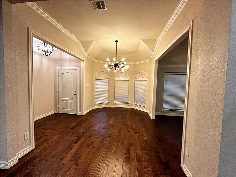 401 Sagebrush Trl — Photo 12