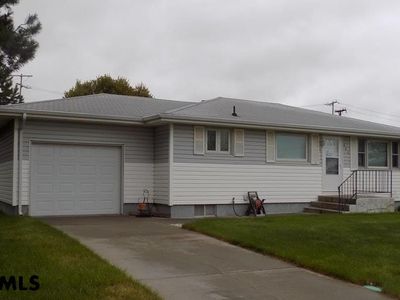 646 E 5th St, Bayard, NE, 69334