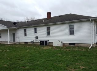 51 E Maple St, Aviston, IL 62216