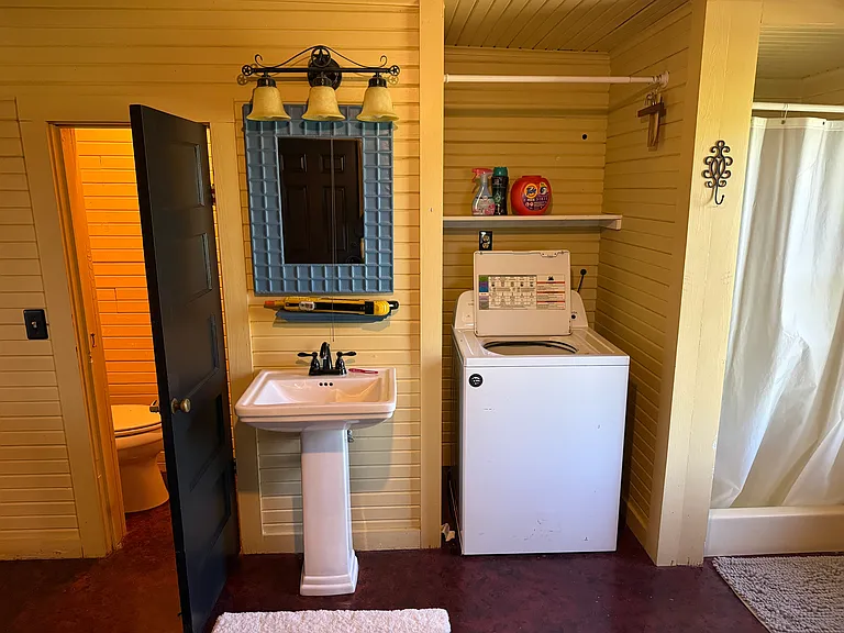 13428 FM 269 — Photo 19