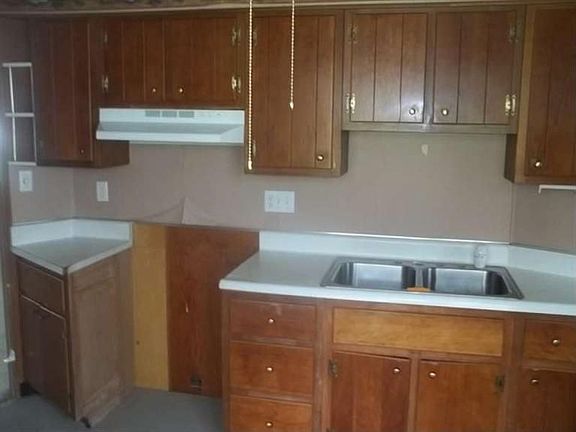 5th image of 360 Linton Dr