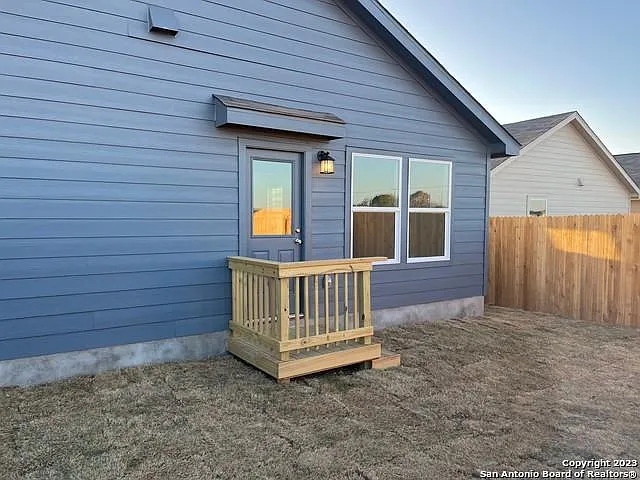 2421 Double Oak Dr — Photo 17