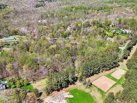 5th image of 11920 Henderson Rd
