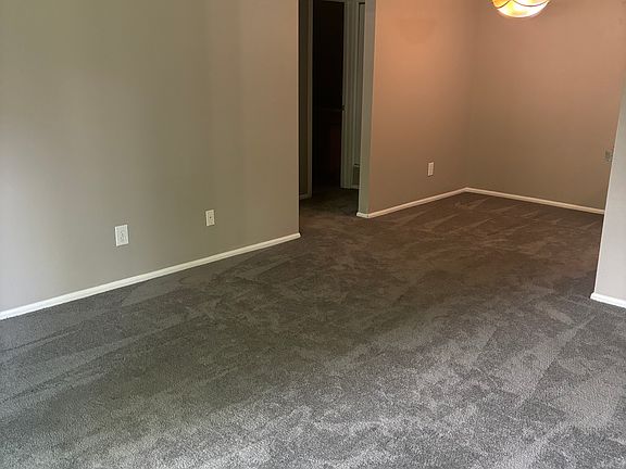 4th image of 3250 Oneal Cir #G-1