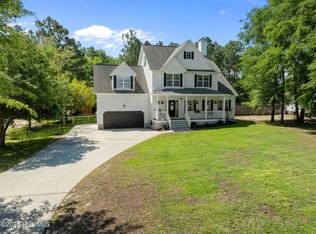 466 Chadwick Shores Dr, Sneads Ferry, NC 28460