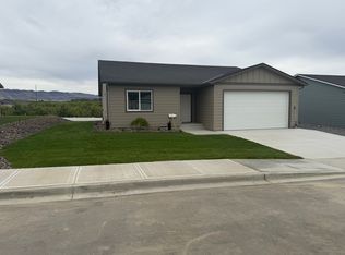335 S Newton Ave, East Wenatchee, WA 98802