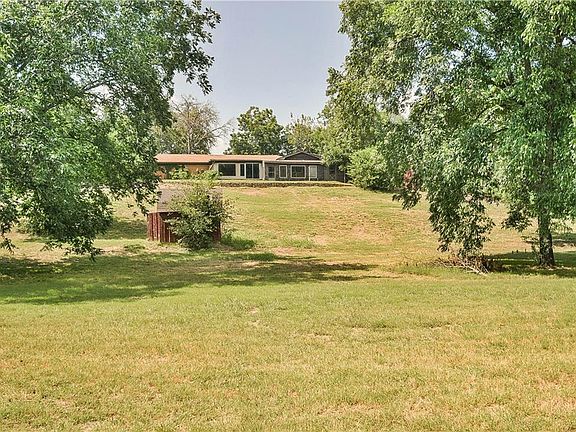 3rd image of 3070 County Road 312