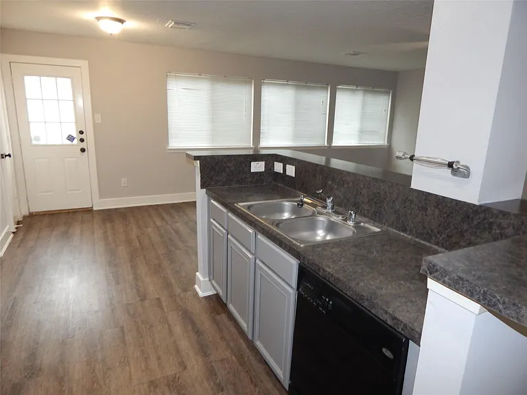 6330 Torrance Elms Ct — Photo 11
