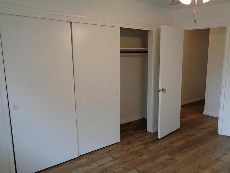 244 W Alexander Ave — Photo 14