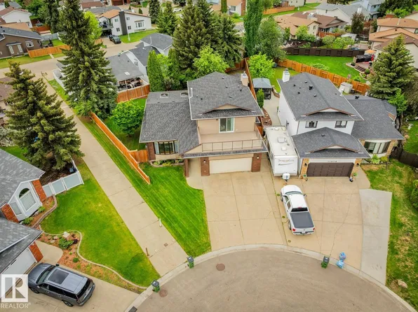 15804 80th St NW, Edmonton, AB T5Z 2V2