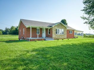 1009 W Cemetery Rd, Cookeville, TN 38506