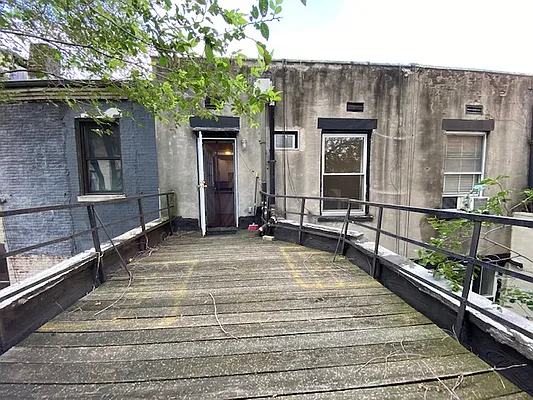 Rented by Village Living Realty | media 7