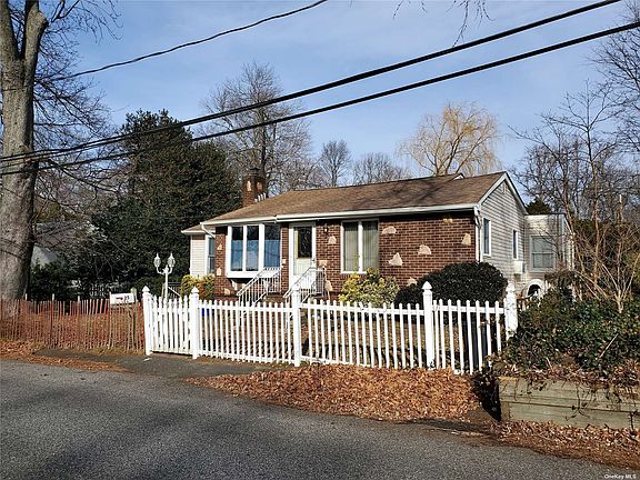 3rd image of 25 Uhl St