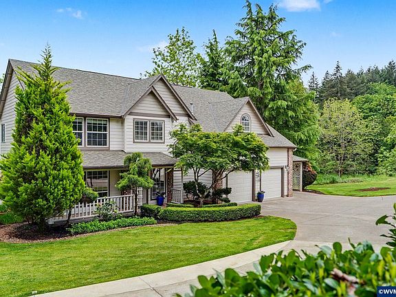 2nd image of 3052 Mount Kuebler Dr S