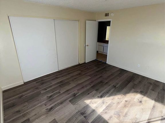 2nd image of 862 E Main St #862