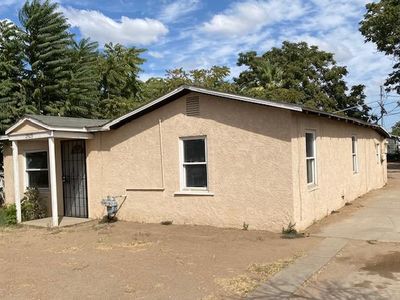 2429 S 10th St, Fresno, CA, 93725