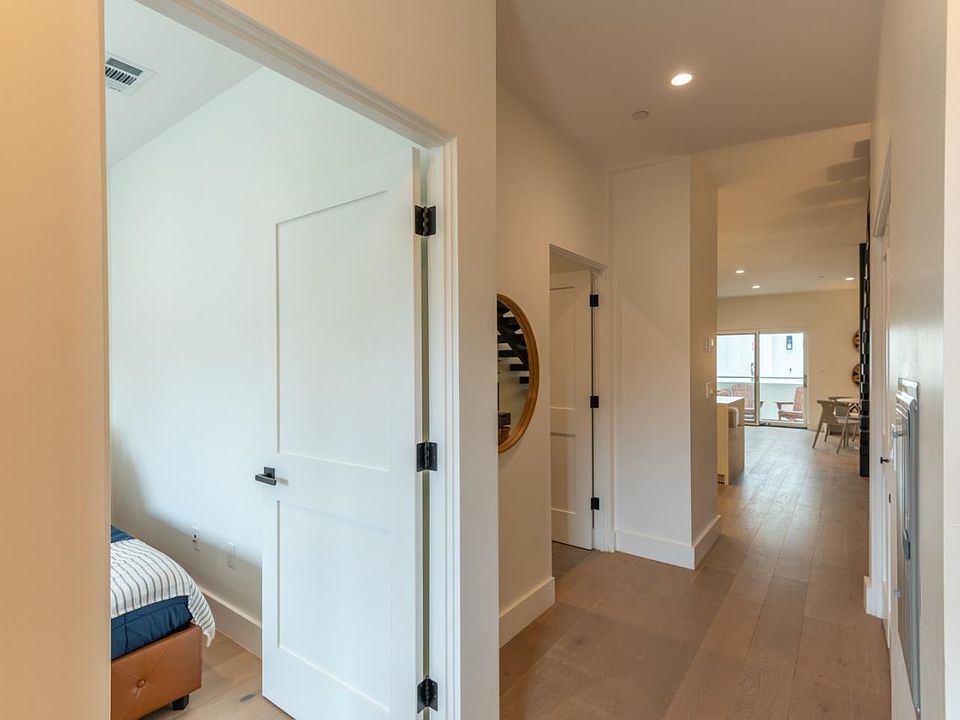 457 Wave St Monterey, CA, 93940 - Apartments for Rent | Zillow